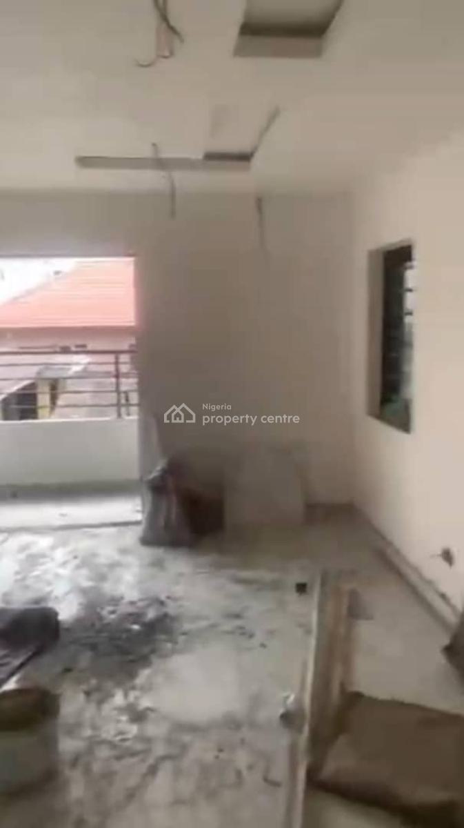 Lovely 2bedroom Flat, Off Kilo Bustop Ikate, Surulere, Lagos, Flat / Apartment for Rent