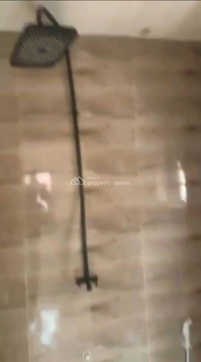 Lovely 2bedroom Flat, Off Kilo Bustop Ikate, Surulere, Lagos, Flat / Apartment for Rent