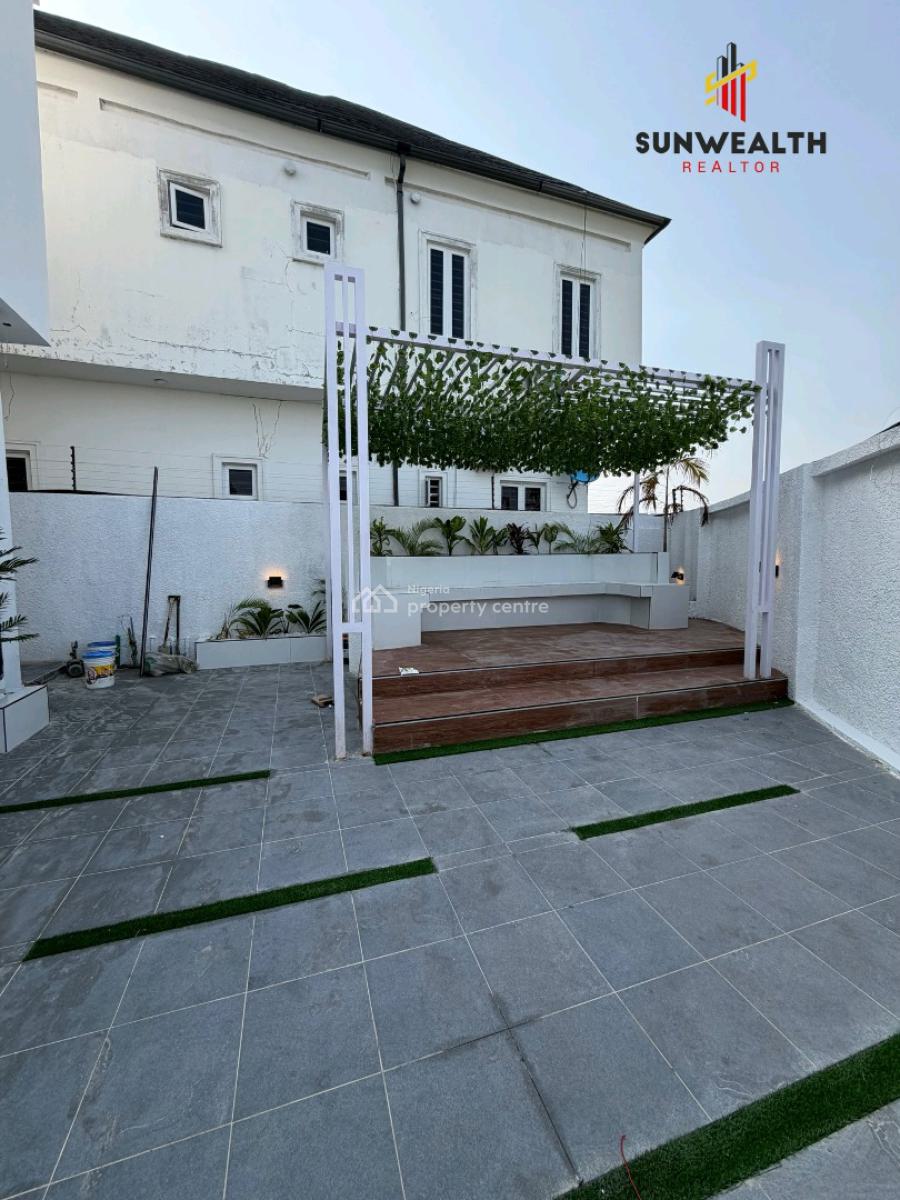 This Sleek 5-bedroom Fully Detached Duplex, Chevron, Lekki, Lagos, House for Sale