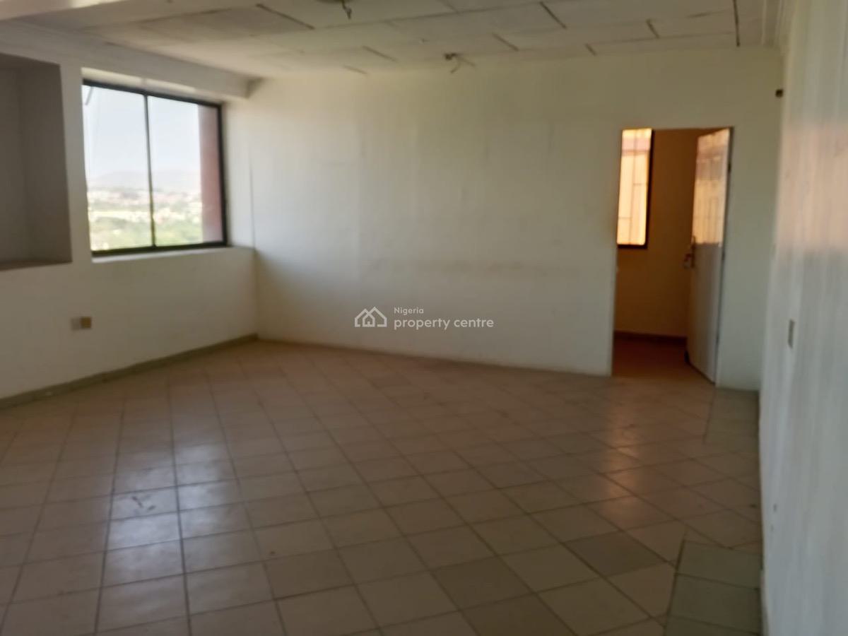 3bedroom for Office Use, Tilla Berry Close, Wuse 2, Abuja, Office Space for Rent