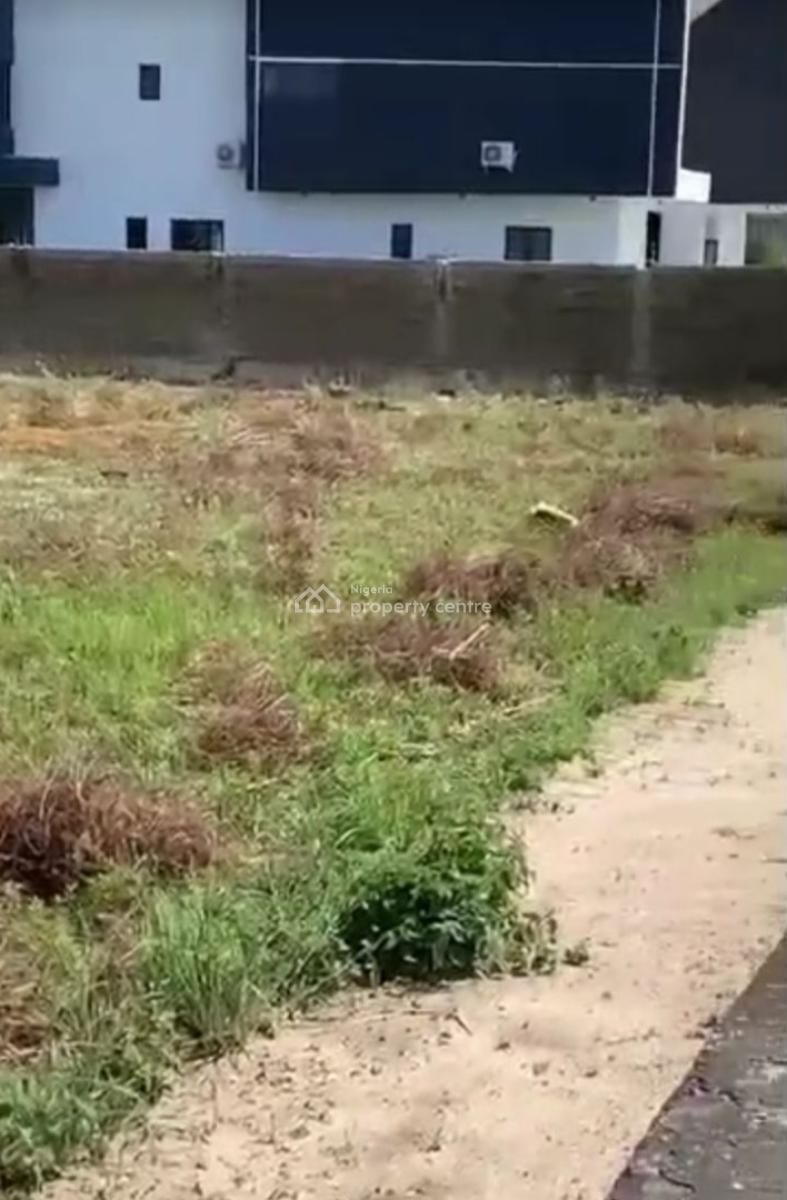 Waterfront Plot Measuring 2,000sqm, Pinnock Beach Estate, Osapa, Lekki, Lagos, Residential Land for Sale