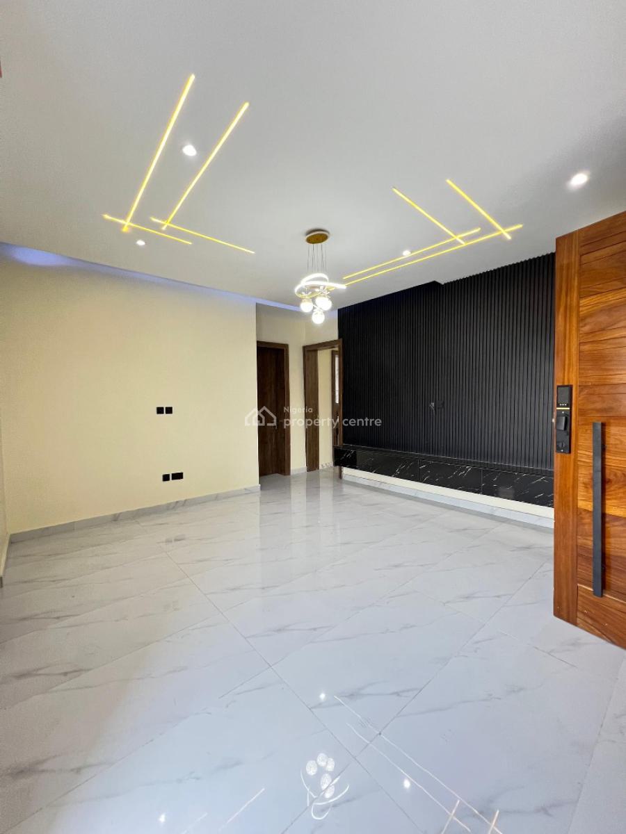 Exquisitely Finished 3 Bedroom Apartment with Elevator, Lekki Phase 1, Lekki, Lagos, Block of Flats for Sale