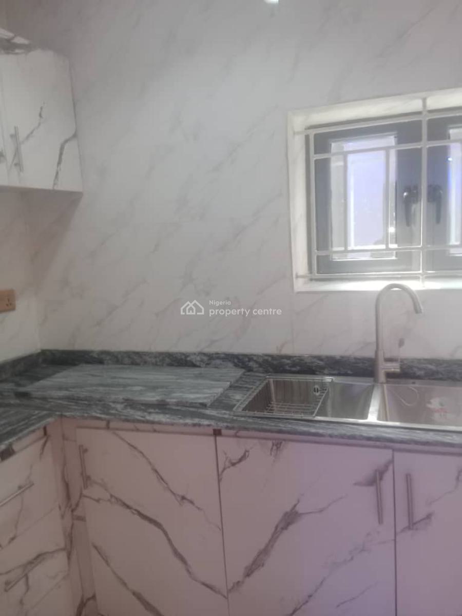 Newly Built 2 Bedroom Flat with Pop in a Secured Axis, Anthony, Maryland, Lagos, Flat / Apartment for Rent