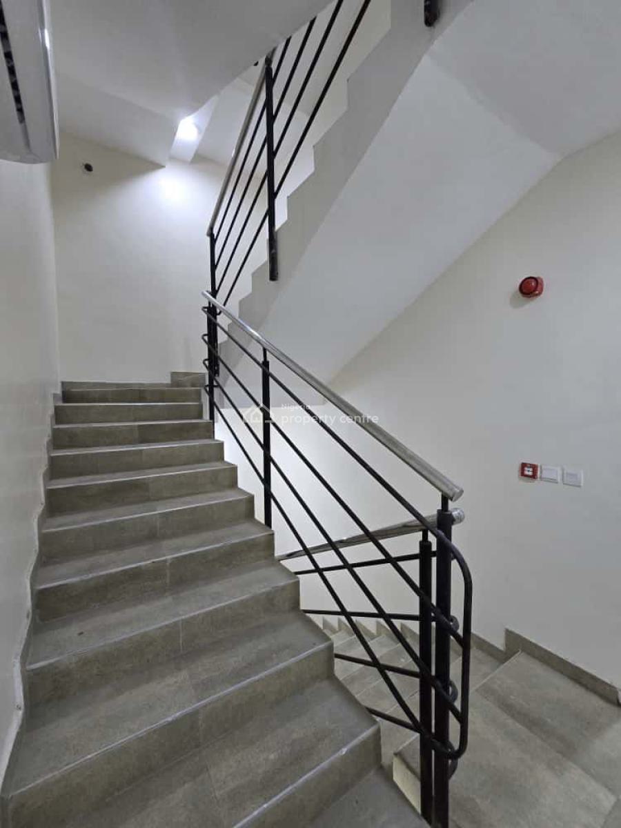 Luxury 3bedroom Apartment, Lekki Phase 1, Lekki, Lagos, Flat / Apartment for Sale