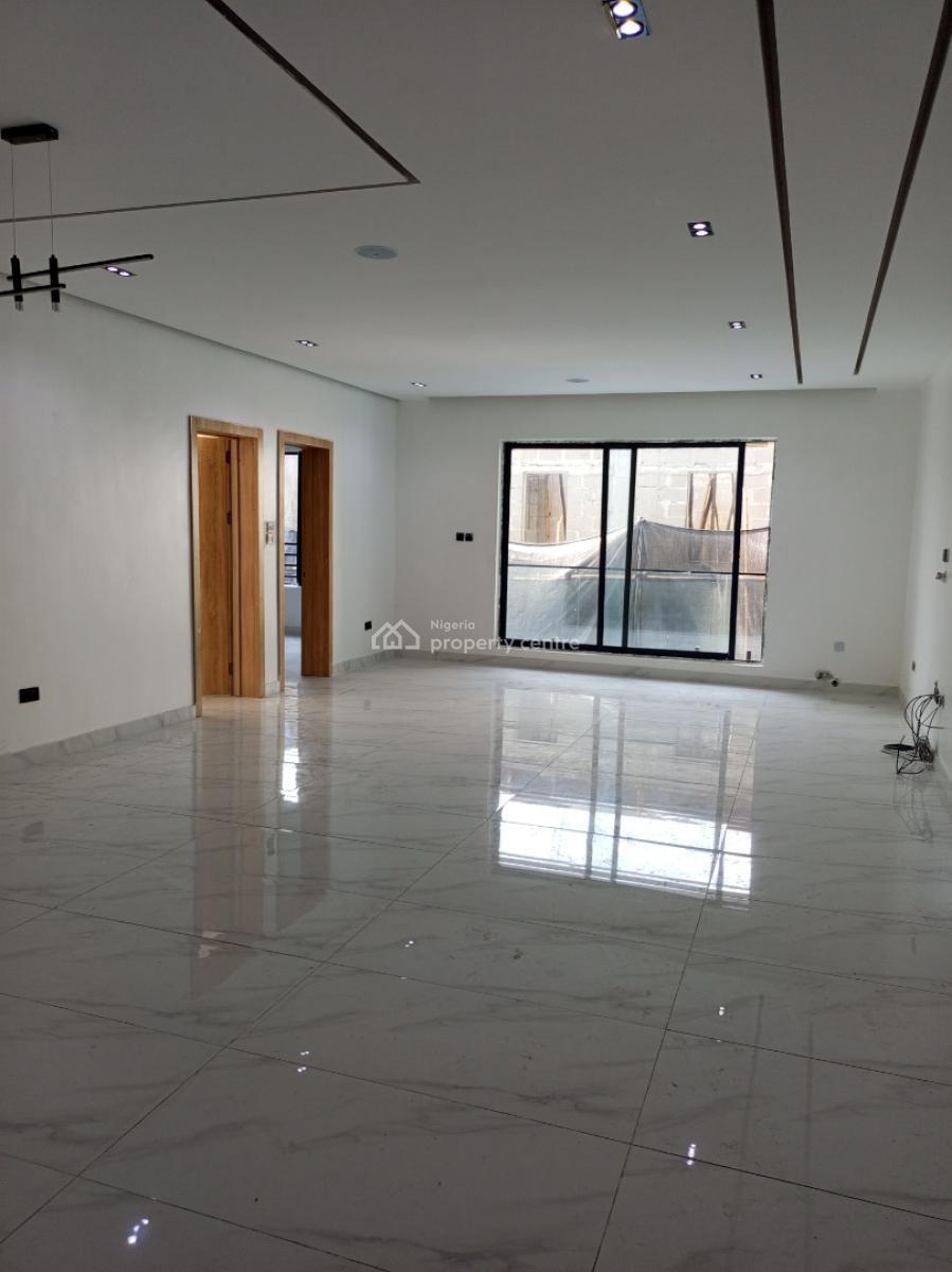 Extra Large 2bedroom with Bq Pool Elevator 24hours Light, Lekki Phase 1, Lekki, Lagos, Flat / Apartment for Sale