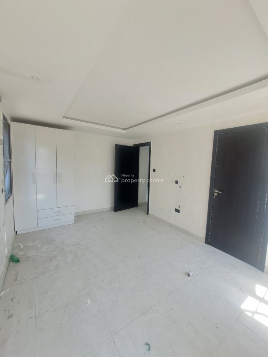 Well Built 2 Bedroom Apartment in a Serene Environment, Ikate, Lekki, Lagos, Flat / Apartment for Rent