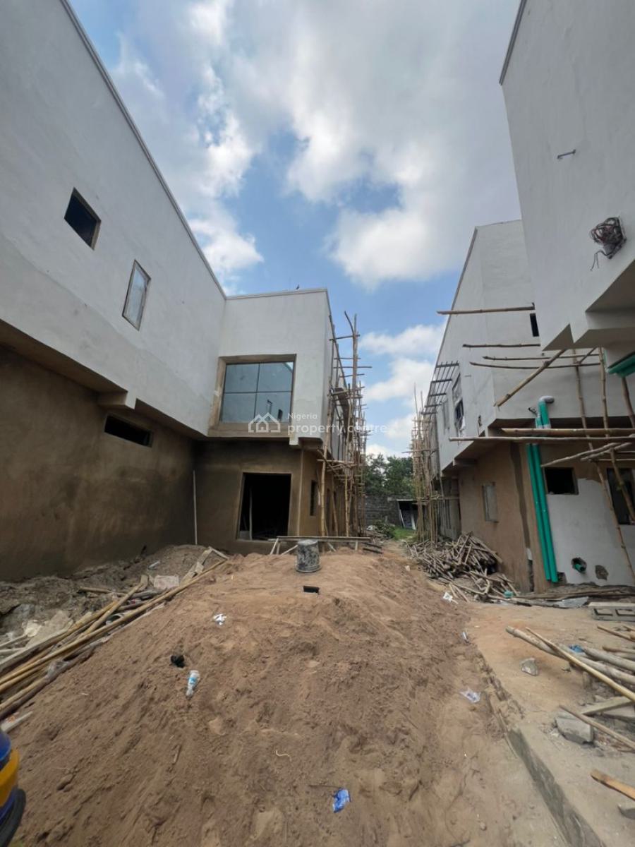 Invest in a Standard 1 Bedroom on 18 Years Long Lease, Obanikoro, Obanikoro, Shomolu, Lagos, Detached Duplex for Sale