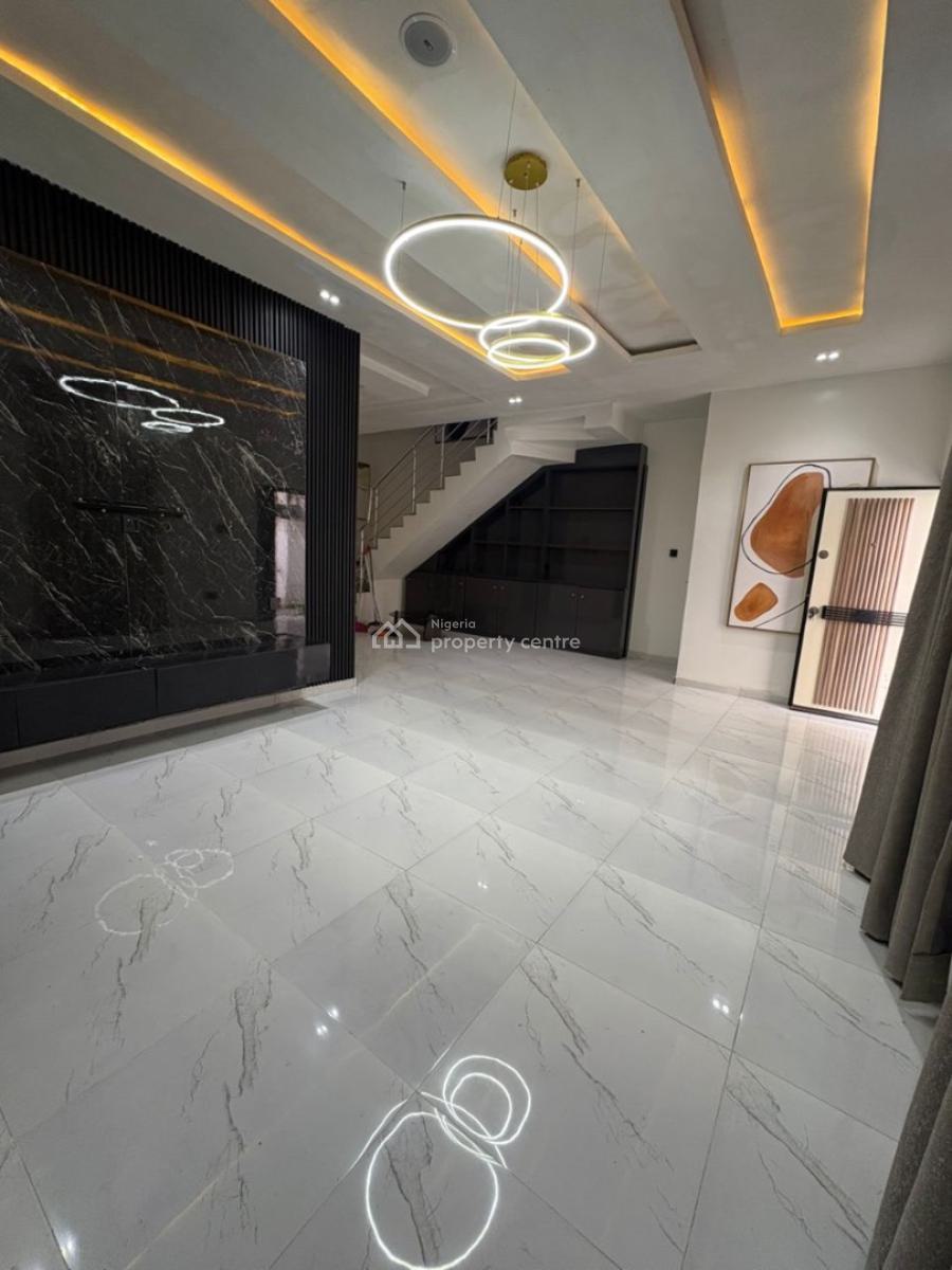 Well Maintained Spacious, Chevron Area, Lekki, Lagos, Detached Duplex for Rent