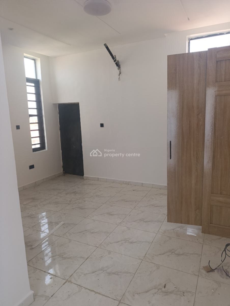 2 Bedroom Newly Built Serviced Flat with Gym and Pool, Ologolo, Lekki, Lagos, Flat / Apartment for Rent