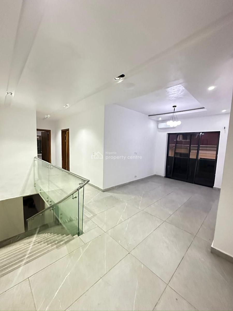 5 Bedroom Self-serviced Duplex, Lekki Phase 1, Lekki, Lagos, Detached Duplex for Rent