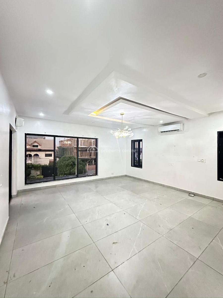 5 Bedroom Self-serviced Duplex, Lekki Phase 1, Lekki, Lagos, Detached Duplex for Rent