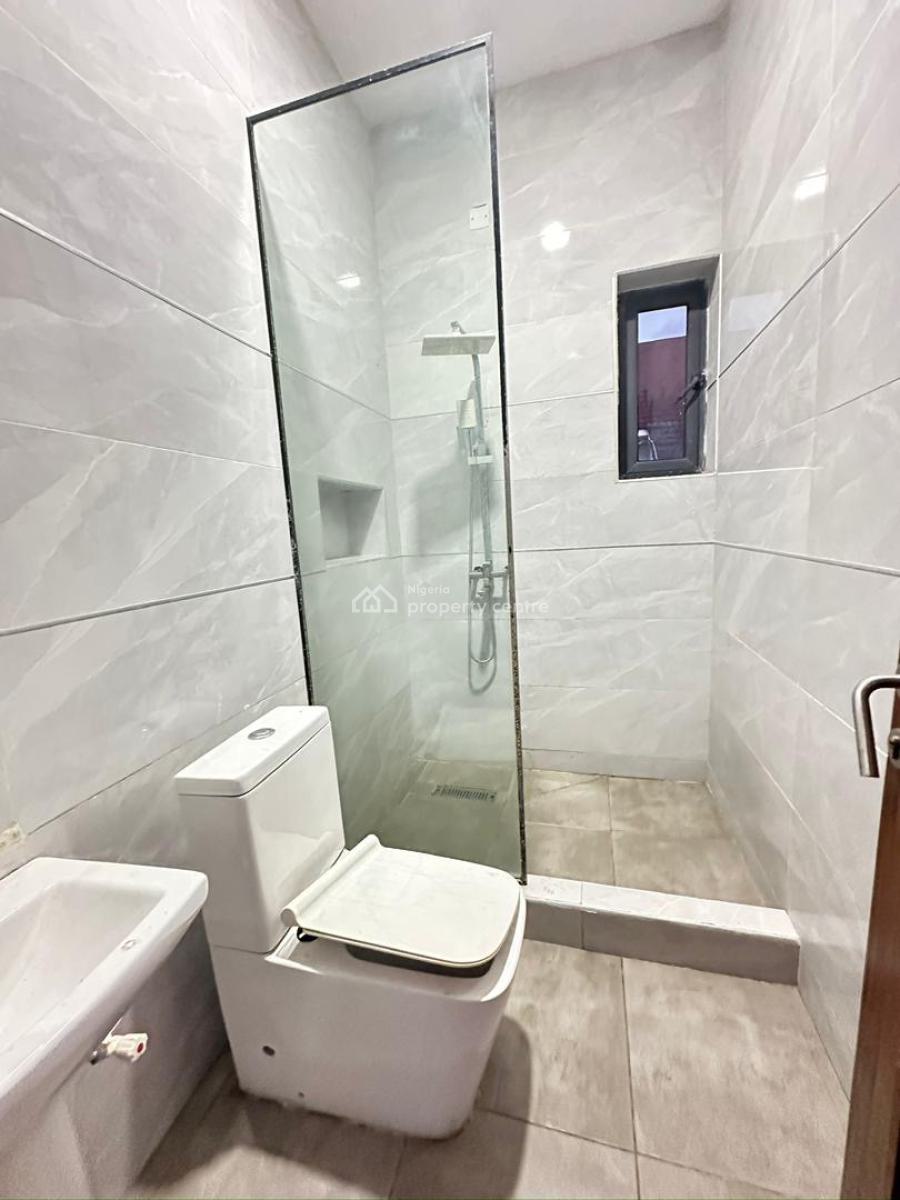 5 Bedroom Self-serviced Duplex, Lekki Phase 1, Lekki, Lagos, Detached Duplex for Rent