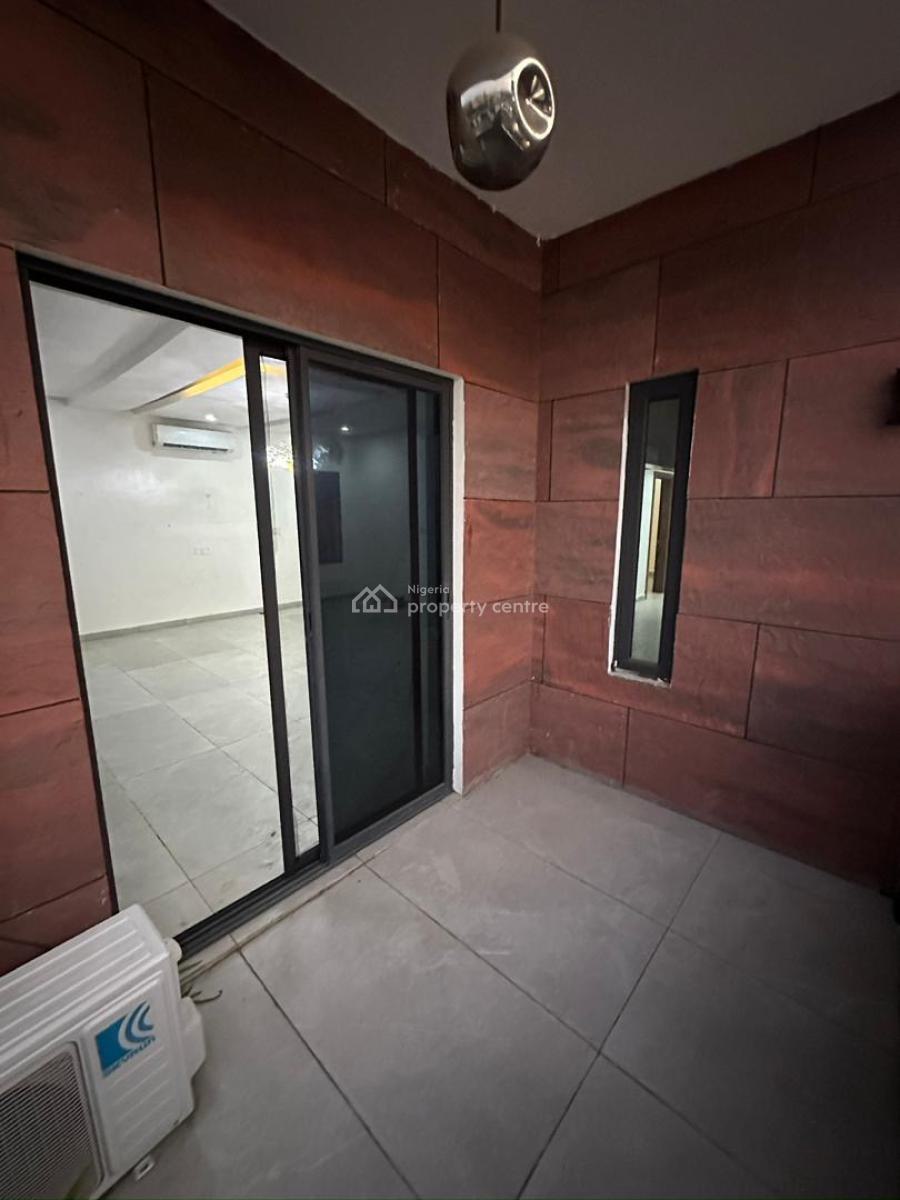 5 Bedroom Self-serviced Duplex, Lekki Phase 1, Lekki, Lagos, Detached Duplex for Rent