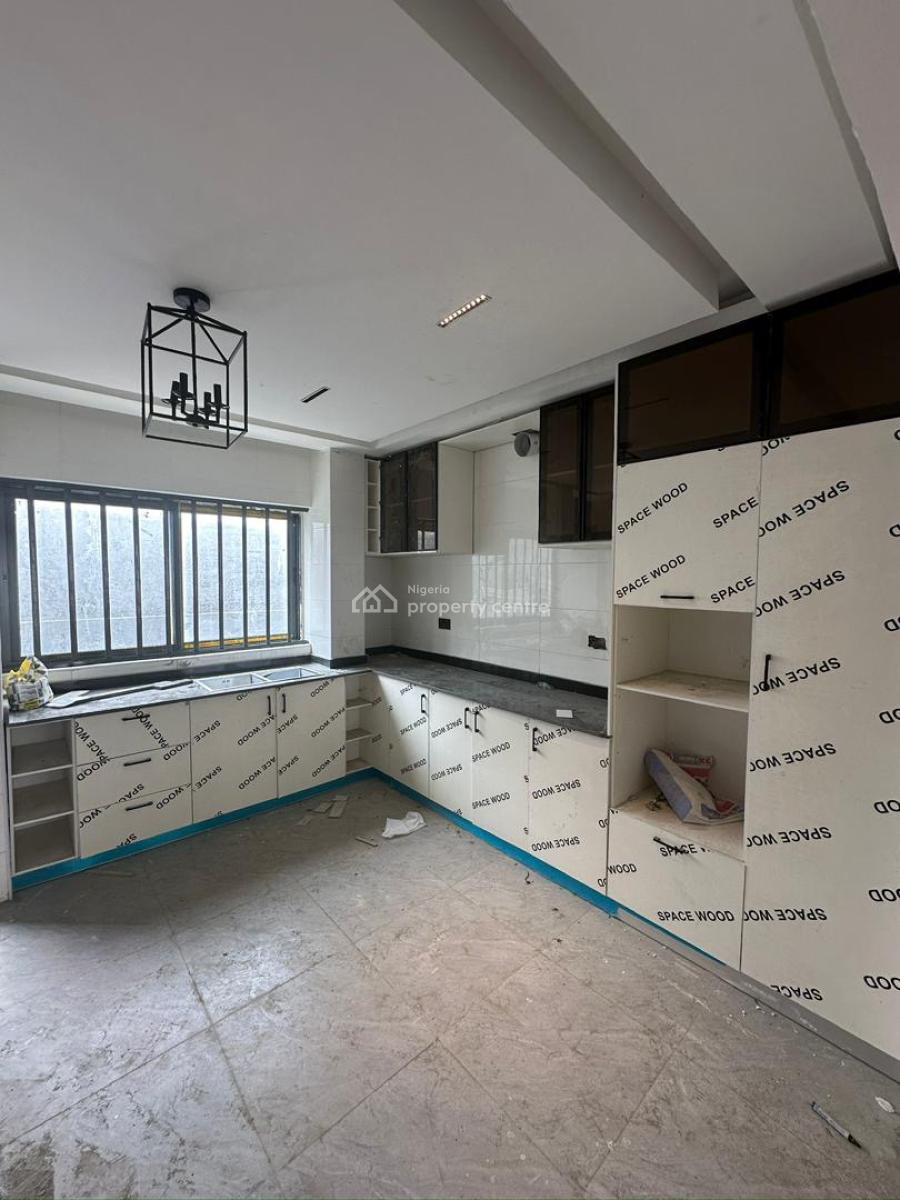 4 Bedroom Duplex with 1 Room Bq, Ilasan, Lekki, Lagos, Terraced Duplex for Sale