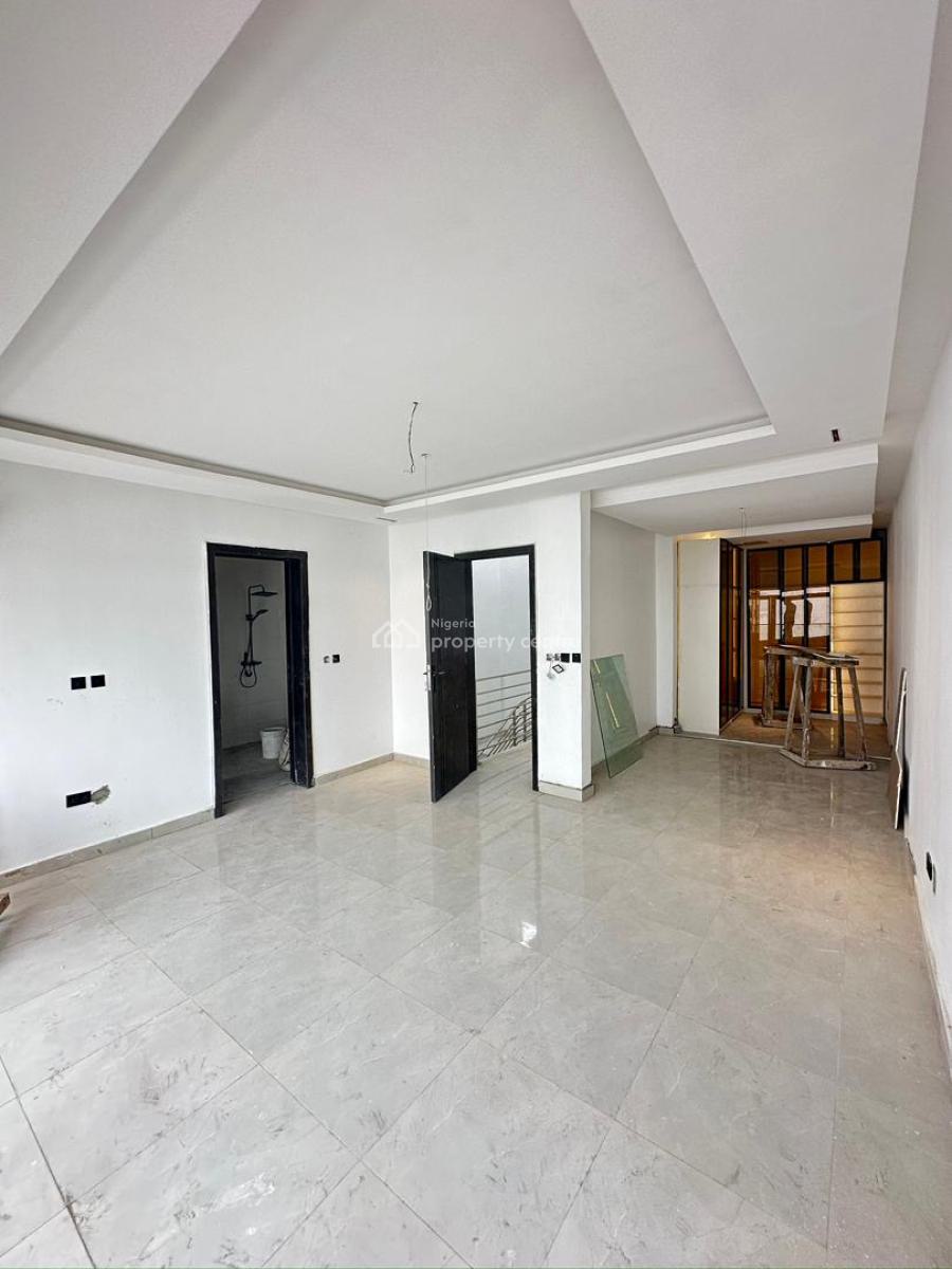 4 Bedroom Duplex with 1 Room Bq, Ilasan, Lekki, Lagos, Terraced Duplex for Sale