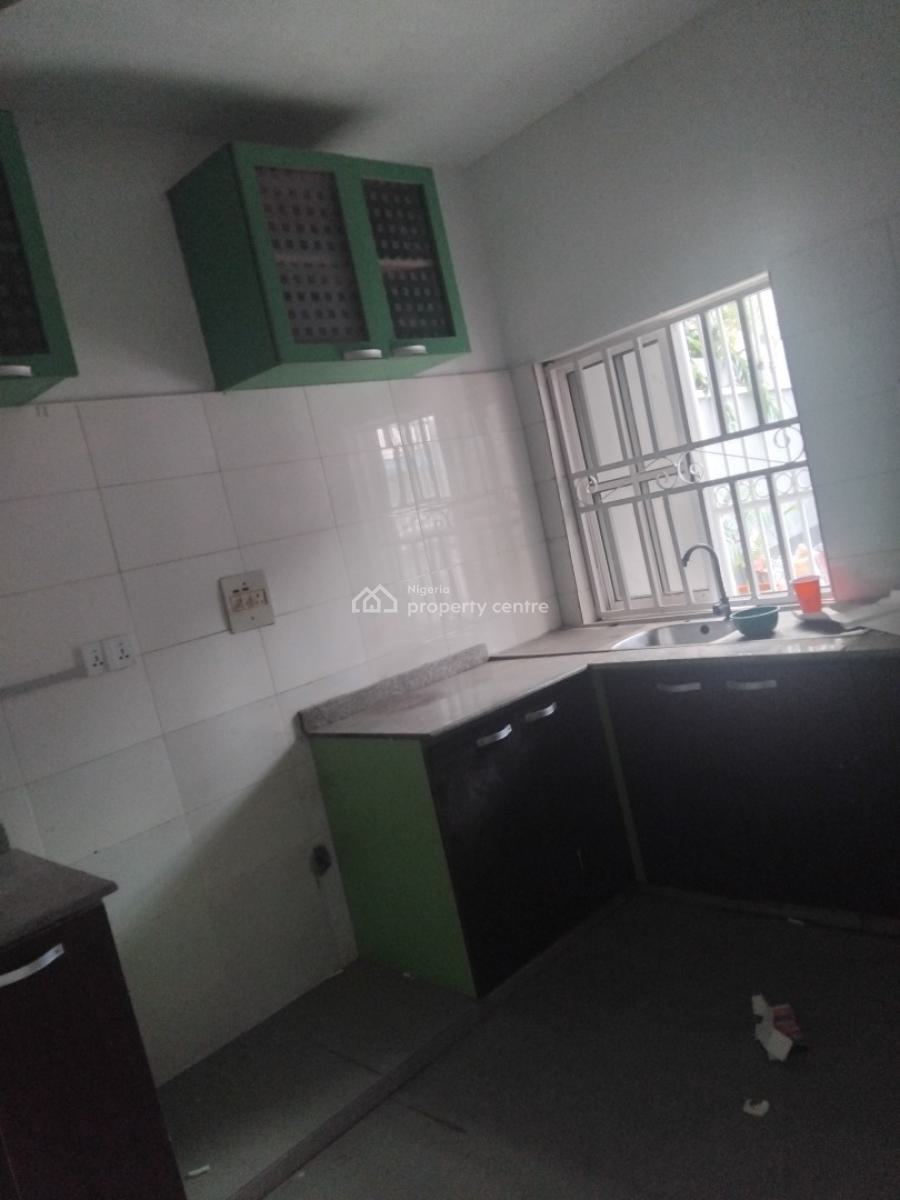 Spacious 3bedroom Flat Downstairs, Badore, Ajah, Lagos, Flat / Apartment for Rent