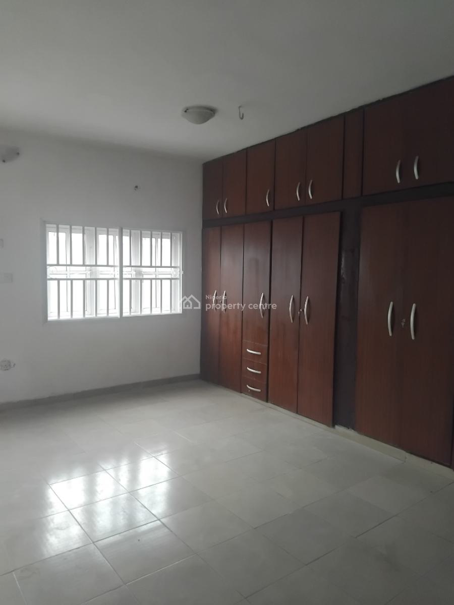 Spacious 3bedroom Flat Downstairs, Badore, Ajah, Lagos, Flat / Apartment for Rent