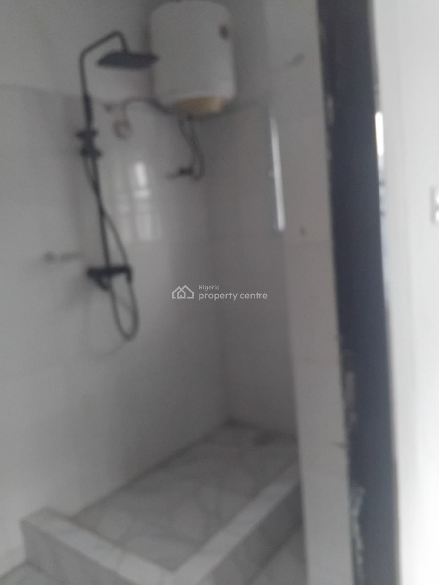 Spacious 3bedroom Flat Downstairs, Badore, Ajah, Lagos, Flat / Apartment for Rent