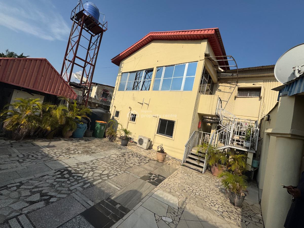 13 Rooms Ensuit Furnished Guest House in Dolphin Estate Ikoyi., Dolphin Estate Ikoyi, Ikoyi, Lagos, Detached Duplex for Rent