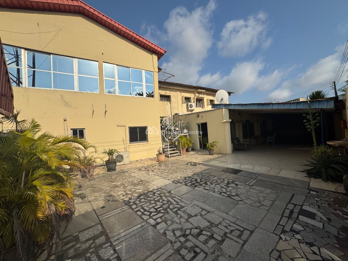 13 Rooms Ensuit Furnished Guest House in Dolphin Estate Ikoyi., Dolphin Estate Ikoyi, Ikoyi, Lagos, Detached Duplex for Rent