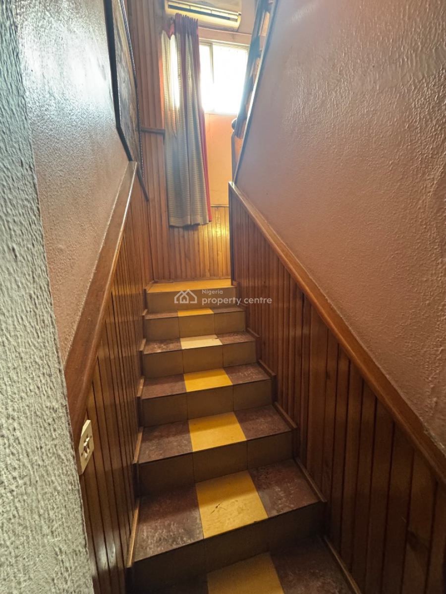 13 Rooms Ensuit Furnished Guest House in Dolphin Estate Ikoyi., Dolphin Estate Ikoyi, Ikoyi, Lagos, Detached Duplex for Rent