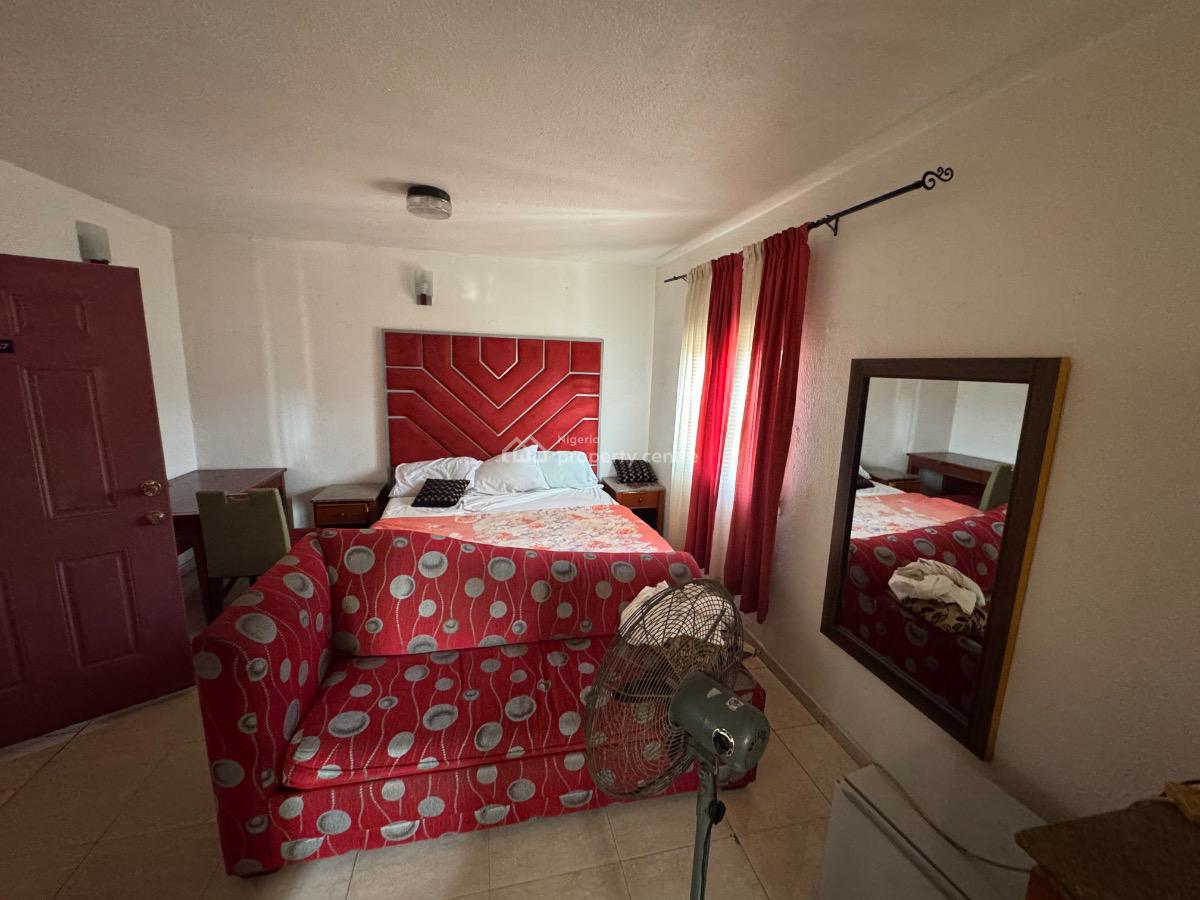 13 Rooms Ensuit Furnished Guest House in Dolphin Estate Ikoyi., Dolphin Estate Ikoyi, Ikoyi, Lagos, Detached Duplex for Rent