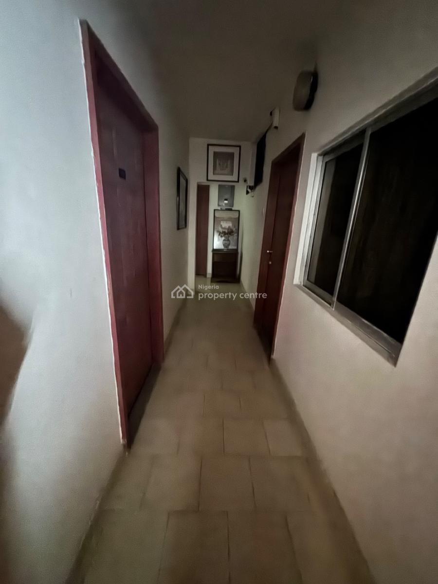 13 Rooms Ensuit Furnished Guest House in Dolphin Estate Ikoyi., Dolphin Estate Ikoyi, Ikoyi, Lagos, Detached Duplex for Rent