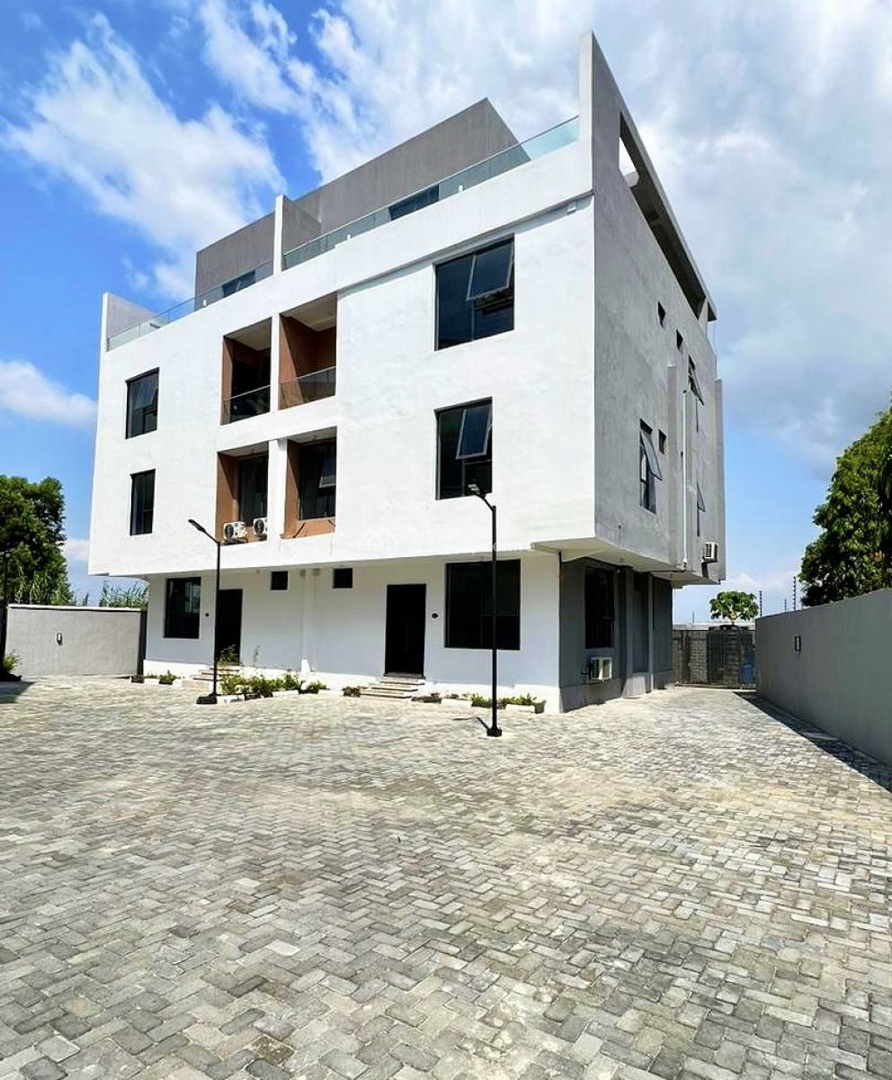 Well-designed 5-bedroom Semi-detached Duplex with Bq & Open Terrace, Lekki Phase 1, Lekki, Lagos, Semi-detached Duplex for Sale