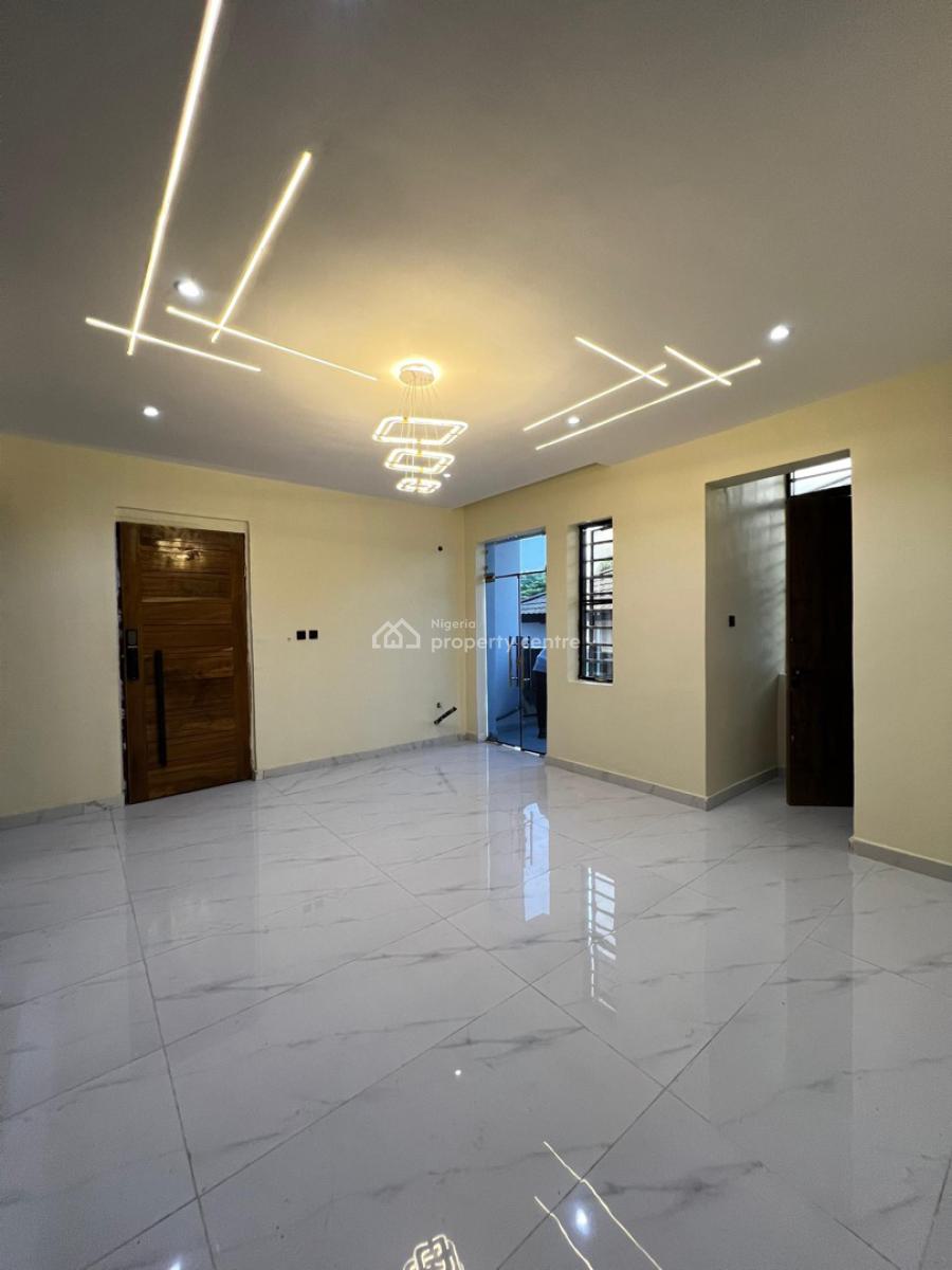 Finished 2 Bedroom Apartment with Elevator, Lekki Phase 1, Lekki, Lagos, Flat / Apartment for Sale