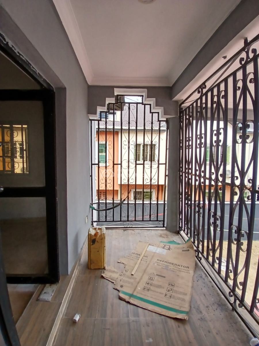 Massive 1bedroom with Store, Office Space, Jacuzzi, 2-balcony, Gated and Secured Estate Off Badore Road Ajah, Ajah, Lagos, Mini Flat (room and Parlour) for Rent