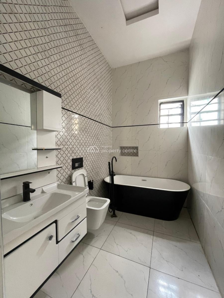 Spacious 5 Bedroom Detaced Duplex with Bq, Pool, Solar Inverter, Ikate Elegushi, Lekki, Lagos, Detached Duplex for Sale