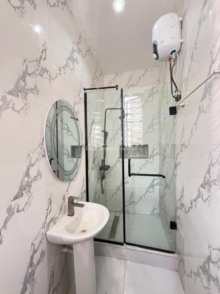 Contemporary 2bedroom Apartment, Lekki Phase 1, Lekki, Lagos, Flat / Apartment for Sale