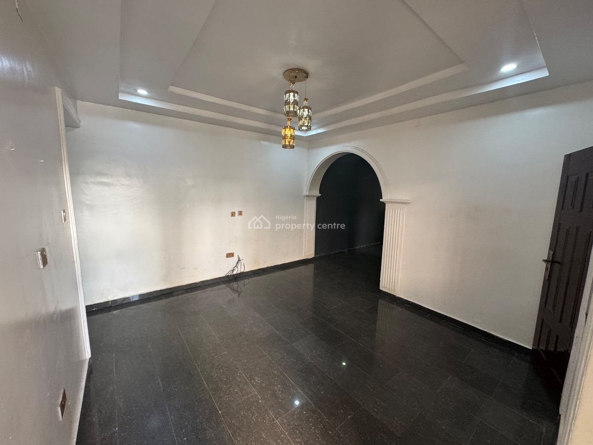 a Nice and Well Maintained 2 Bedrooms  Apartment, By Emma Abimbola, Lekki Phase 1, Lekki, Lagos, Flat / Apartment for Rent