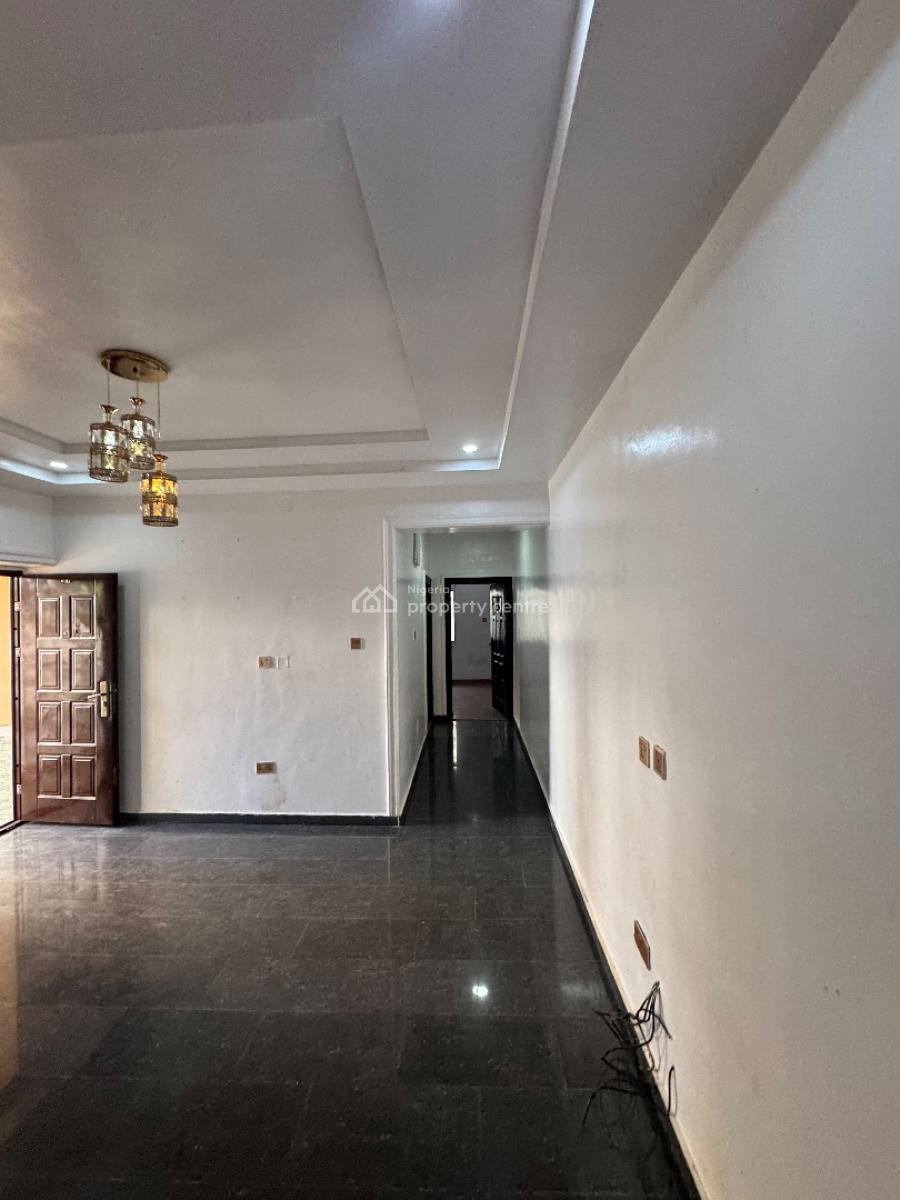 a Nice and Well Maintained 2 Bedrooms  Apartment, By Emma Abimbola, Lekki Phase 1, Lekki, Lagos, Flat / Apartment for Rent