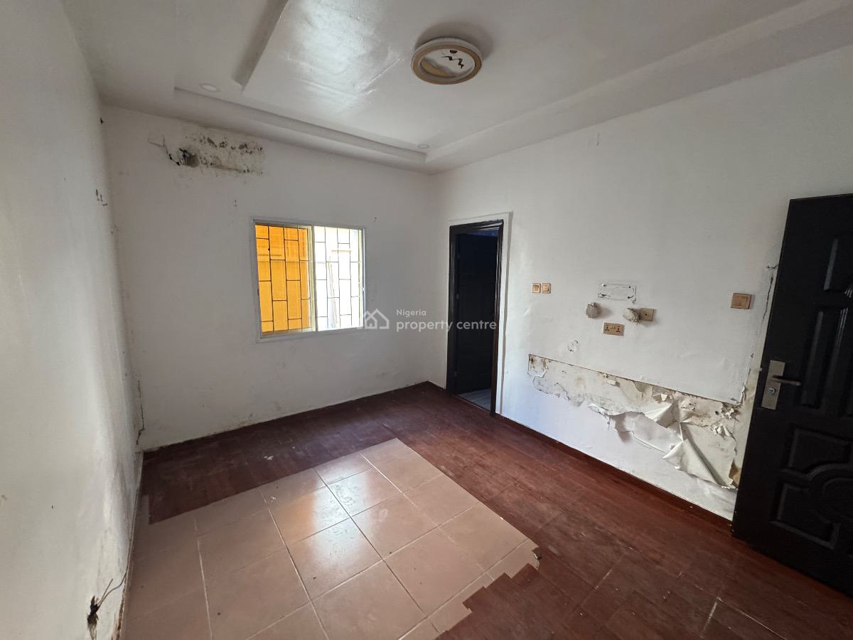 a Nice and Well Maintained 2 Bedrooms  Apartment, By Emma Abimbola, Lekki Phase 1, Lekki, Lagos, Flat / Apartment for Rent