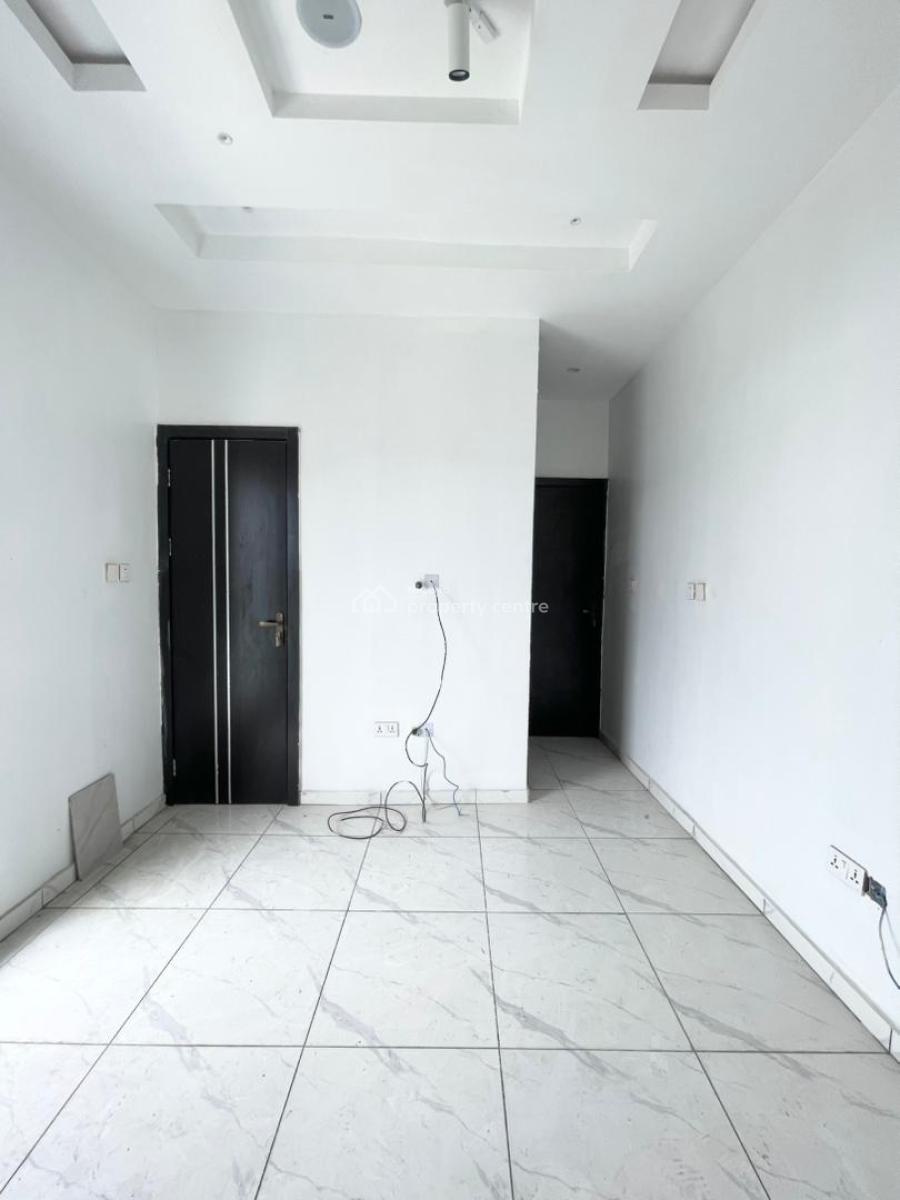 Lovely 2 Bedroom Serviced Apartment in a Secure Estate, Ologolo, Lekki, Lagos, Flat / Apartment for Sale