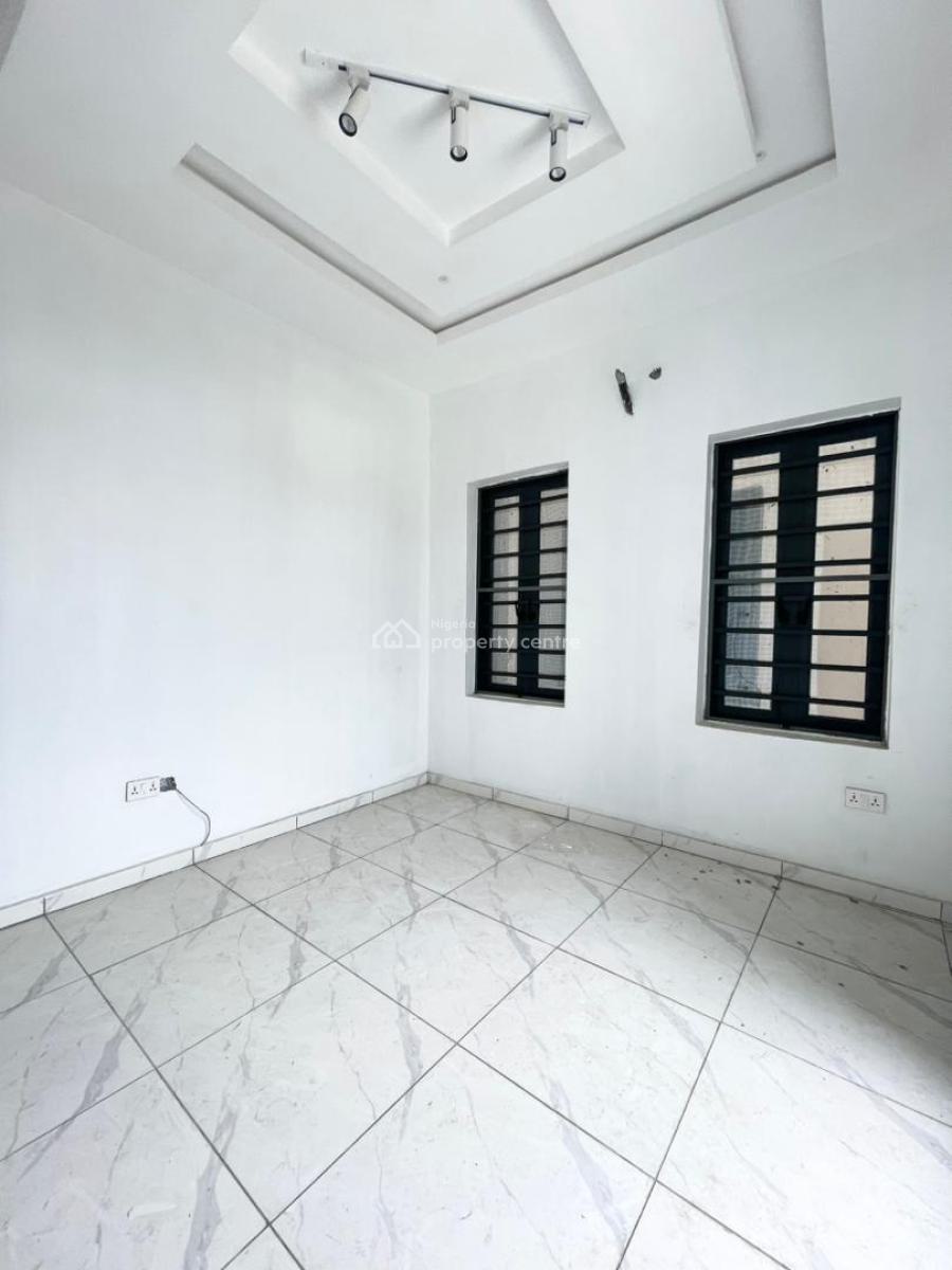 Lovely 2 Bedroom Serviced Apartment in a Secure Estate, Ologolo, Lekki, Lagos, Flat / Apartment for Sale