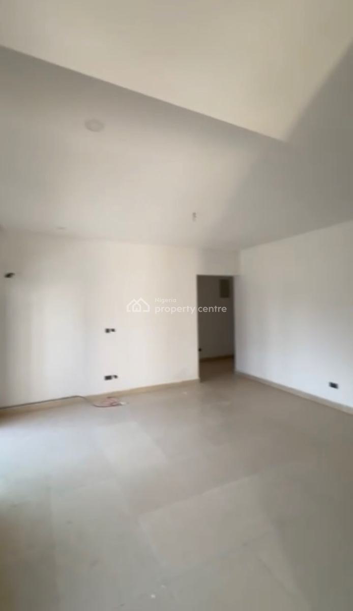 Massive Luxury 3 Bedroom En-suite Flat, Gilmor, Jahi, Abuja, Block of Flats for Sale