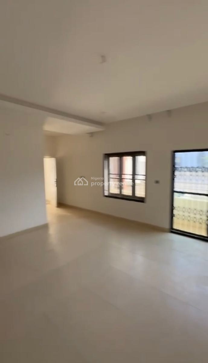 Massive Luxury 3 Bedroom En-suite Flat, Gilmor, Jahi, Abuja, Block of Flats for Sale