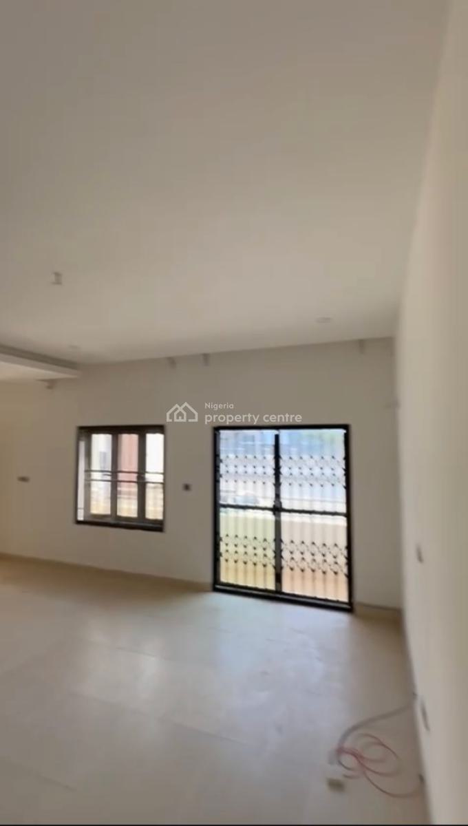 Massive Luxury 3 Bedroom En-suite Flat, Gilmor, Jahi, Abuja, Block of Flats for Sale
