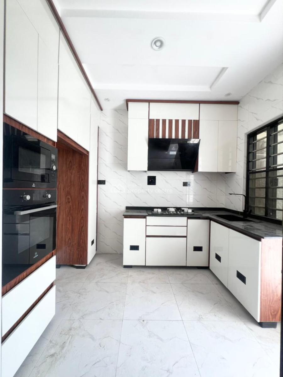 Luxury 2 Bedroom Apartment in a Secure Estate, Igbo Efon, Lekki, Lagos, Flat / Apartment for Sale