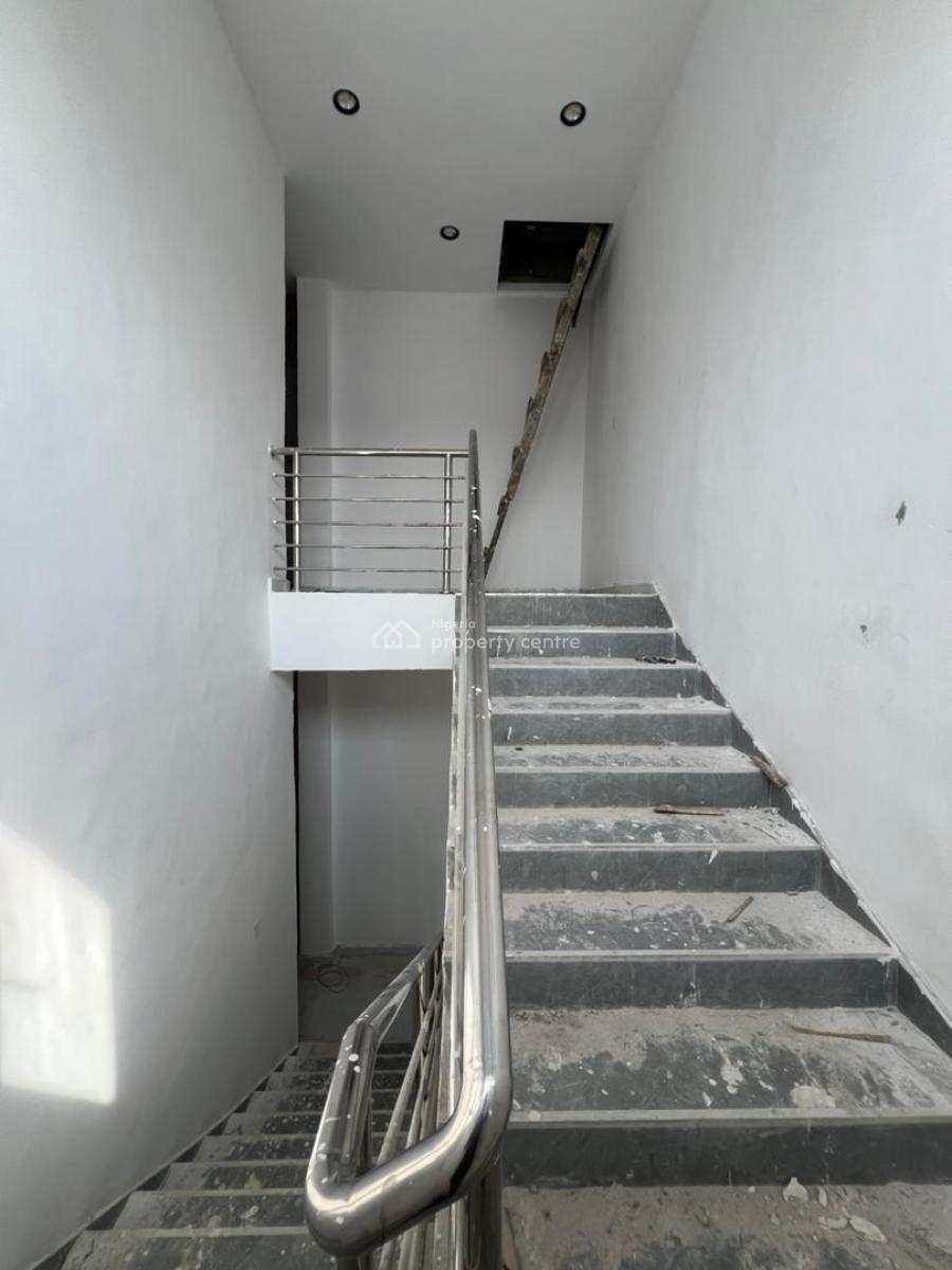 Serviced 2 Bedroom Apartment with Nice Fittings, Ologolo, Lekki, Lagos, Flat / Apartment for Sale