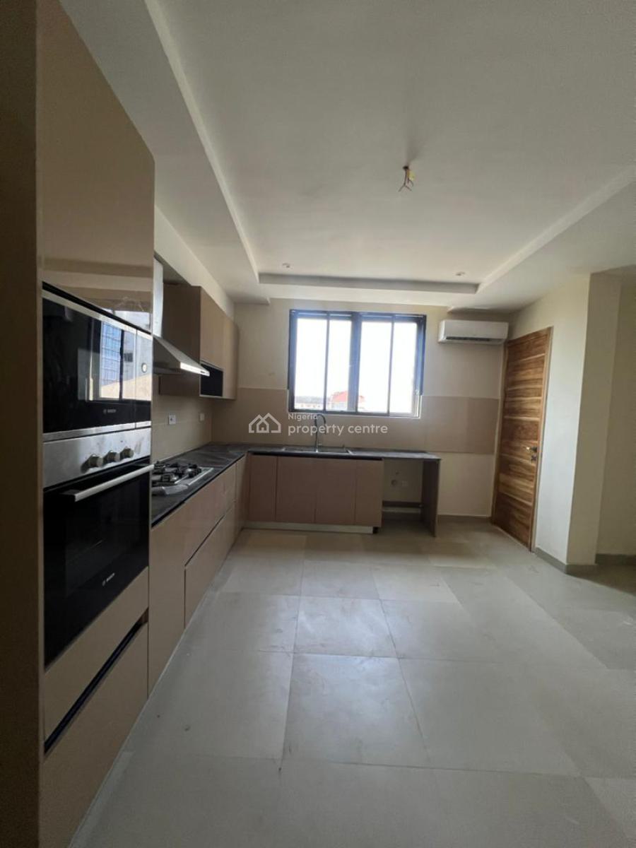 3 Bedroom Apartment with Swimming Pool, Gym & Elevator, Lekki Phase 1, Lekki, Lagos, Flat / Apartment for Sale