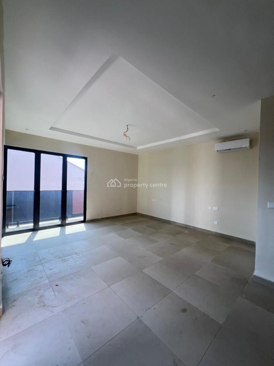 3 Bedroom Apartment with Swimming Pool, Gym & Elevator, Lekki Phase 1, Lekki, Lagos, Flat / Apartment for Sale