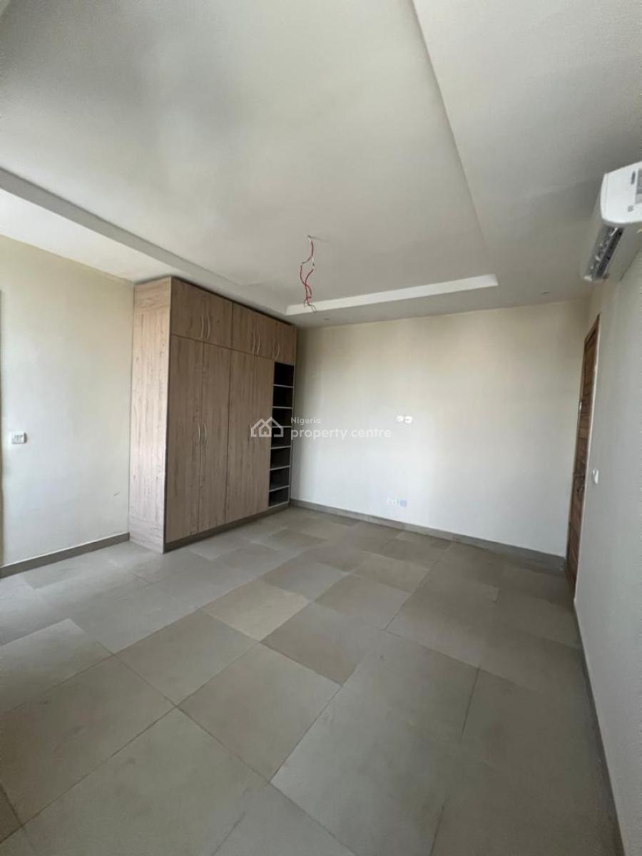 3 Bedroom Apartment with Swimming Pool, Gym & Elevator, Lekki Phase 1, Lekki, Lagos, Flat / Apartment for Sale