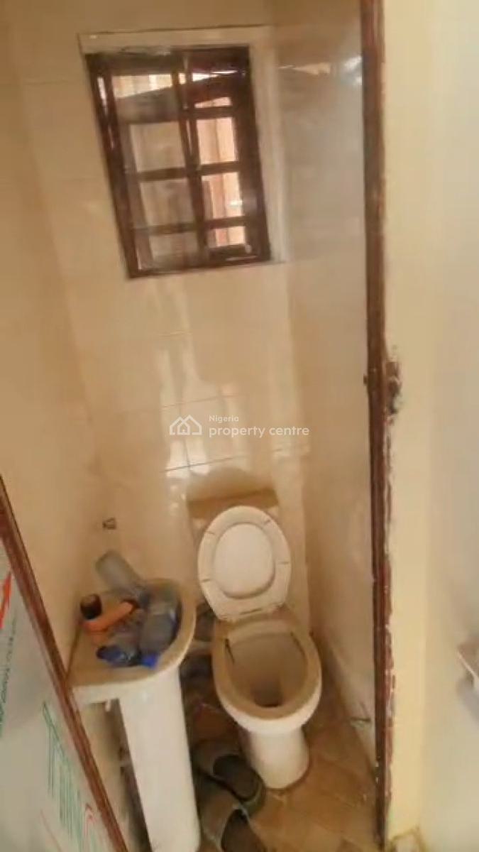 a Clean 2 Rooms & a Parlour, Festac Extension, Amuwo Odofin, Lagos, Flat / Apartment for Rent