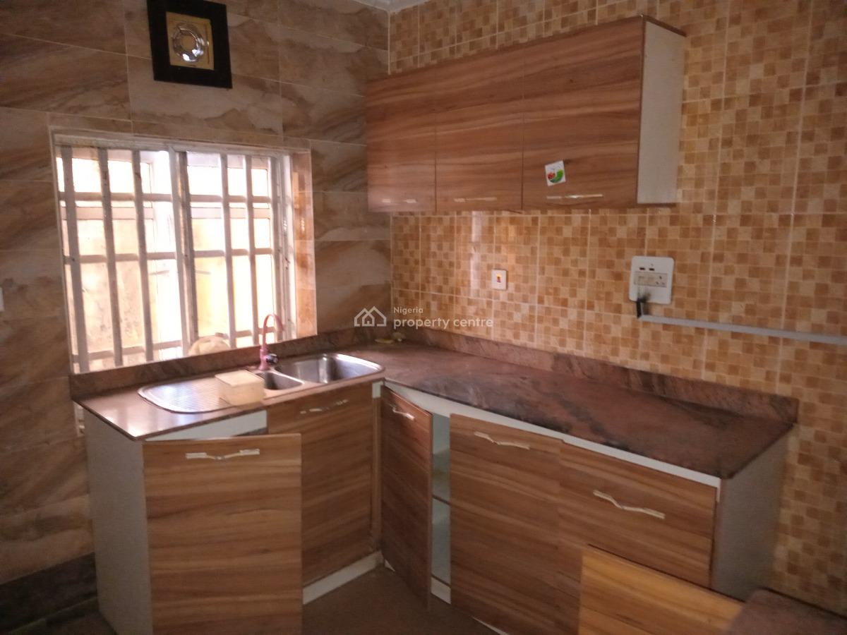 4 Bedroom Duplex, Two People in The Compound, Off Admiralty Road, Lekki Phase 1, Lekki, Lagos, Flat / Apartment for Rent