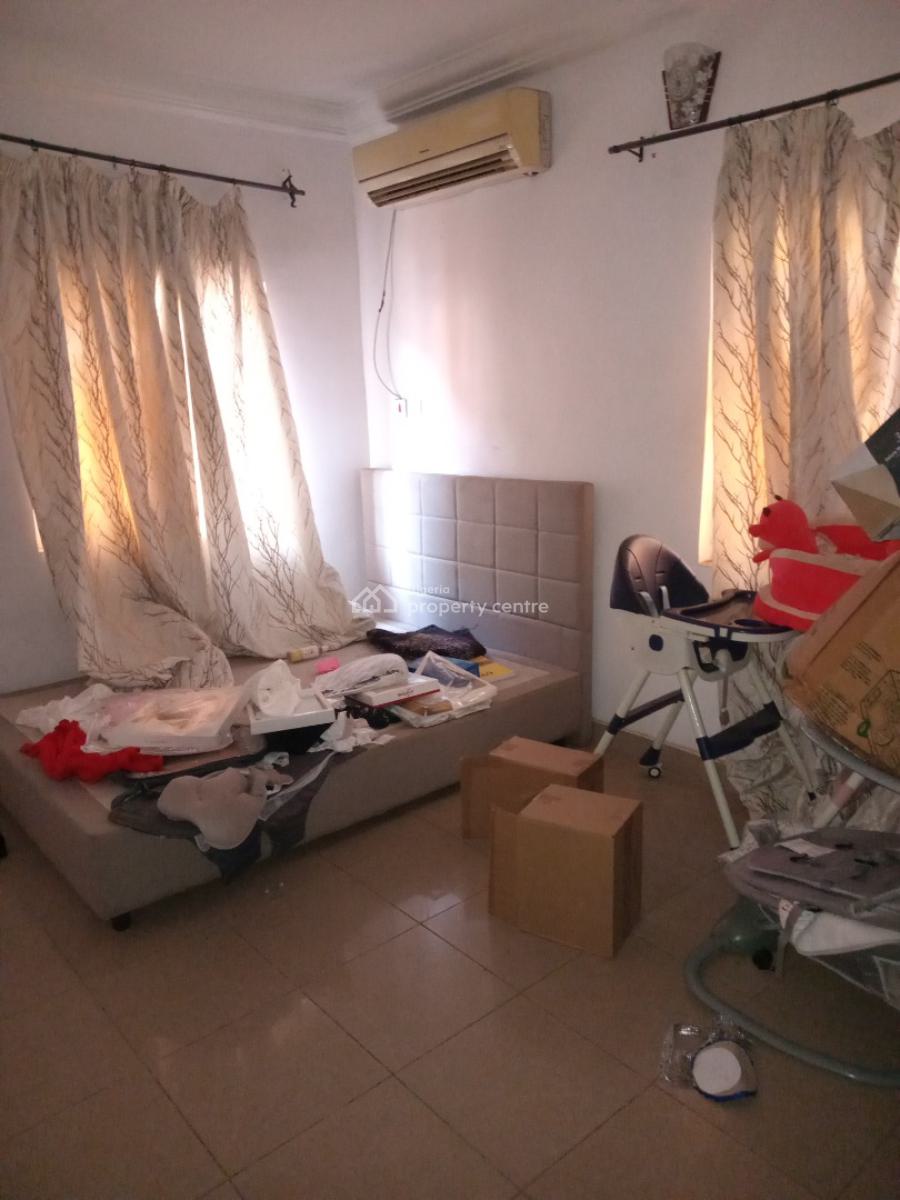 4 Bedroom Duplex, Two People in The Compound, Off Admiralty Road, Lekki Phase 1, Lekki, Lagos, Flat / Apartment for Rent