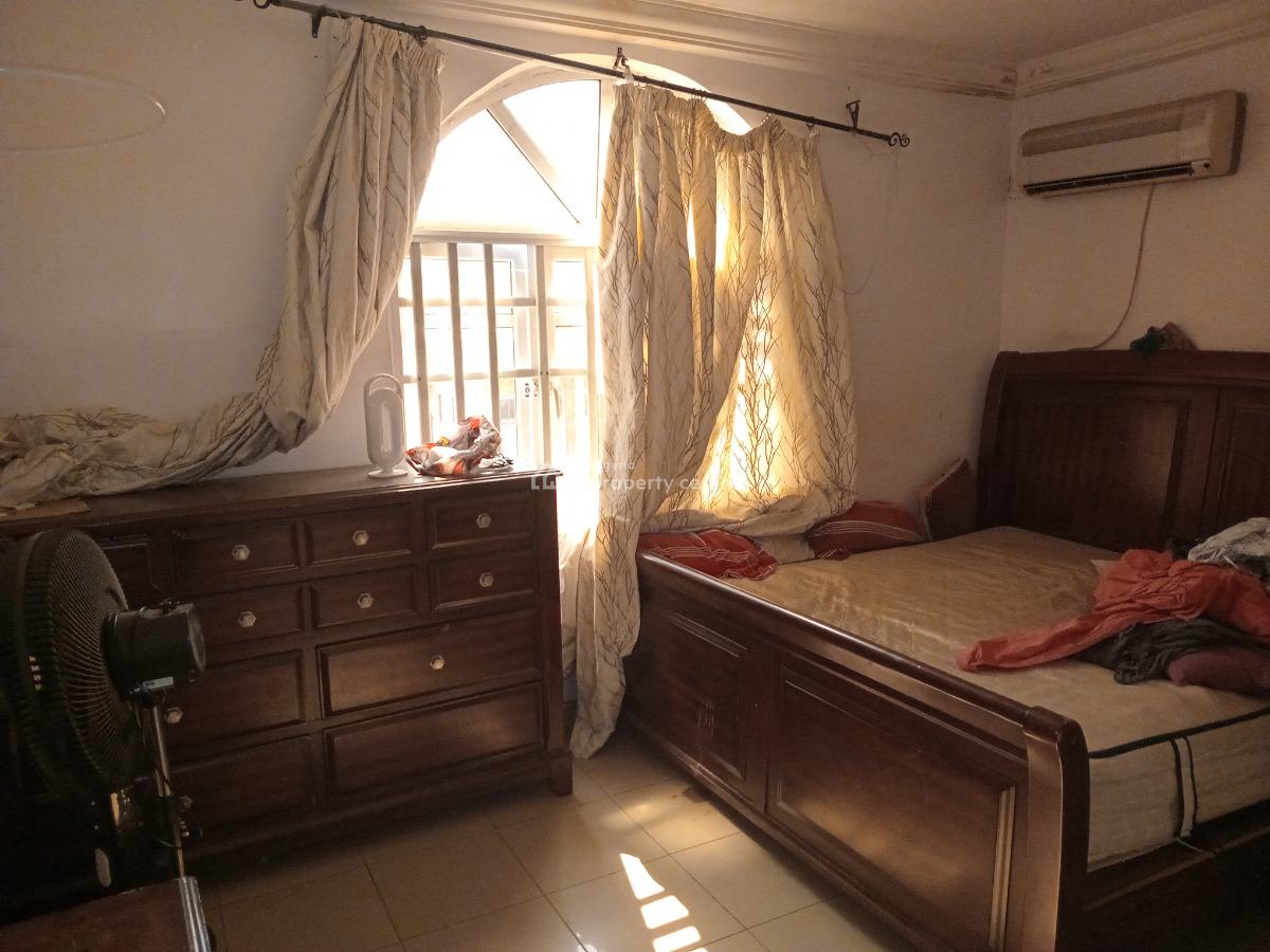 4 Bedroom Duplex, Two People in The Compound, Off Admiralty Road, Lekki Phase 1, Lekki, Lagos, Flat / Apartment for Rent