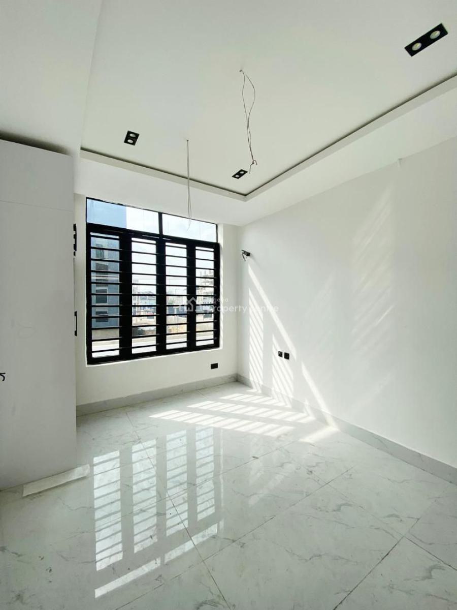 2 Bedroom Apartment, Lekki Phase 1, Lekki, Lagos, Flat / Apartment for Sale